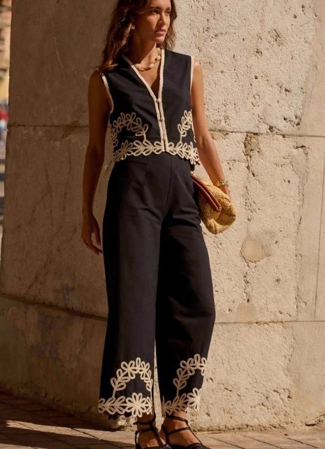 Embroidered vest and bottom sets