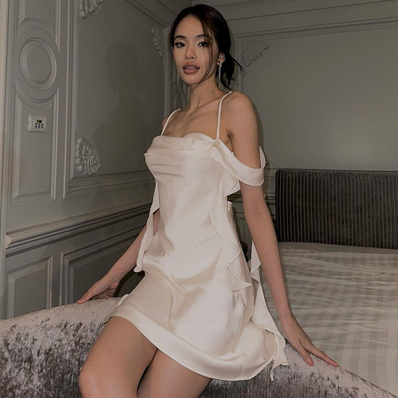 Lisa sweetheart neck backless stylish dress