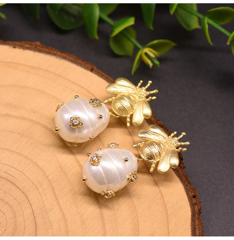 Queenbee pearl inlay zircon drop earrings