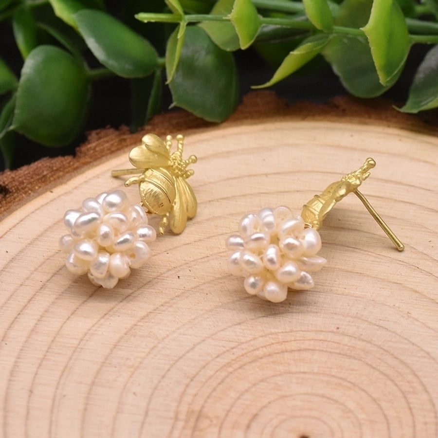 Queenbee pearl inlay zircon drop earrings